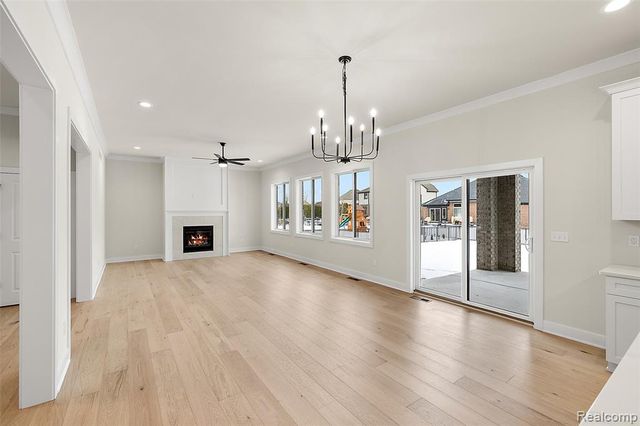 17824 Biscayne Drive, Macomb, MI 48042