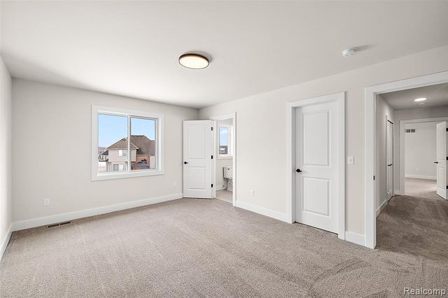 17824 Biscayne Drive, Macomb, MI 48042