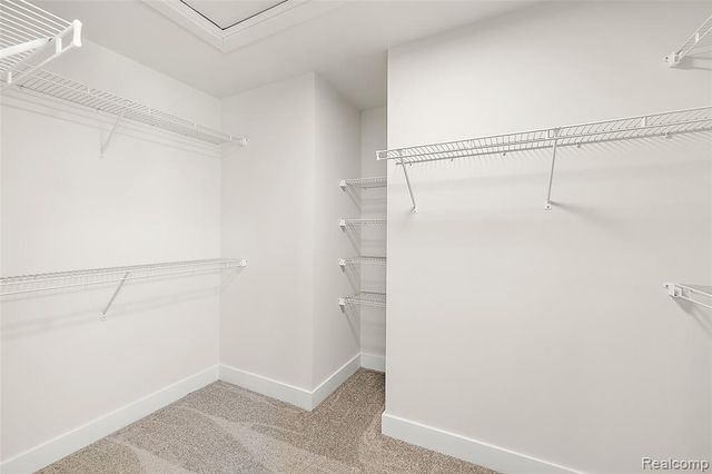 17824 Biscayne Drive, Macomb, MI 48042