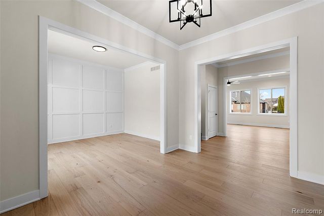 17824 Biscayne Drive, Macomb, MI 48042