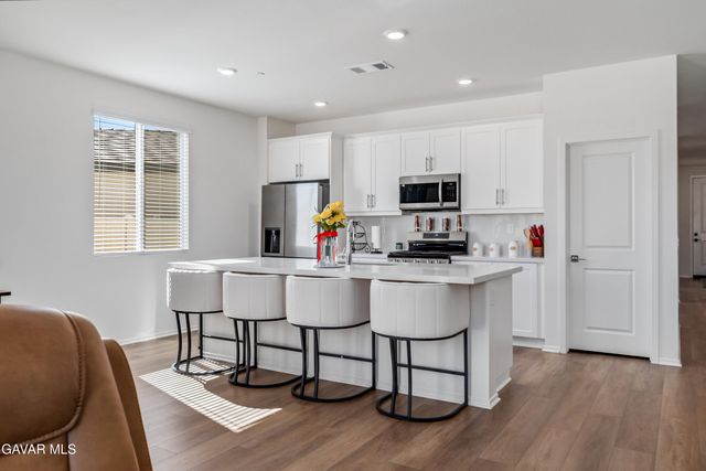 45628 E Rachel Avenue, Lancaster, CA 93535