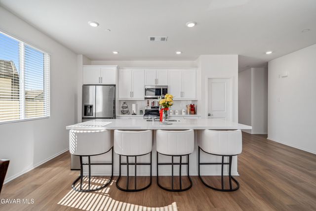 45628 E Rachel Avenue, Lancaster, CA 93535