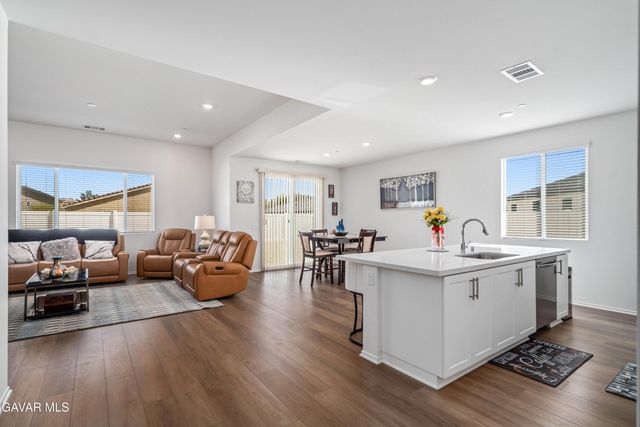 45628 E Rachel Avenue, Lancaster, CA 93535