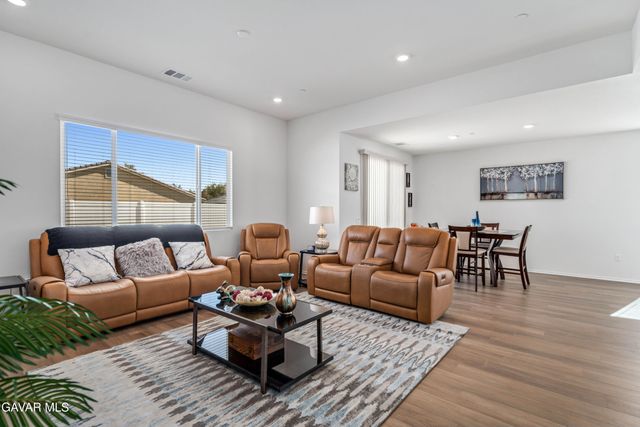 45628 E Rachel Avenue, Lancaster, CA 93535