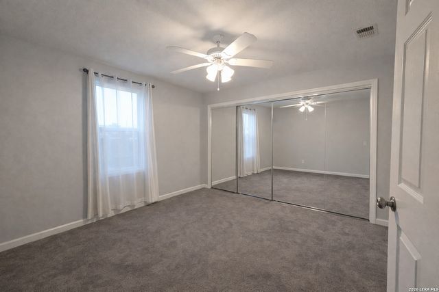 640 Avenue J, Poteet, TX 78065