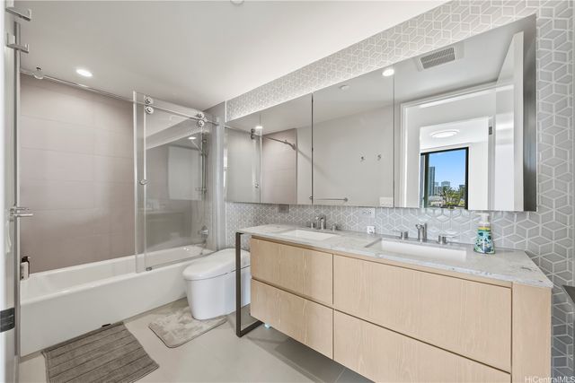 1000 Auahi Street 1013, Honolulu, HI 96814