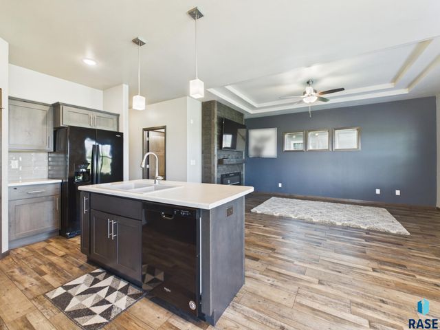 704 Spruce St Street, Harrisburg, SD 57032