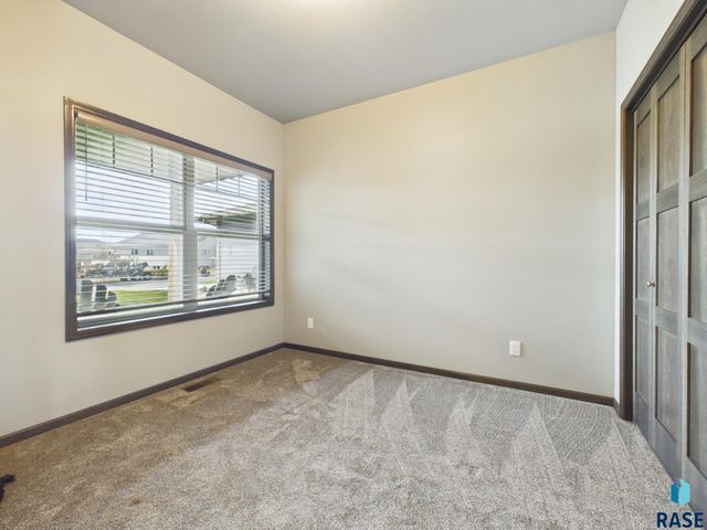 704 Spruce St Street, Harrisburg, SD 57032