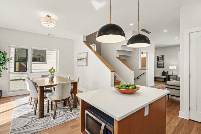 207 Sunset Road, Ann Arbor, MI 48103