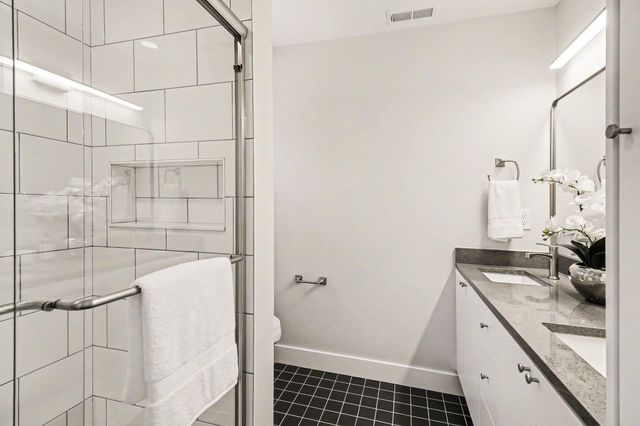 207 Sunset Road, Ann Arbor, MI 48103