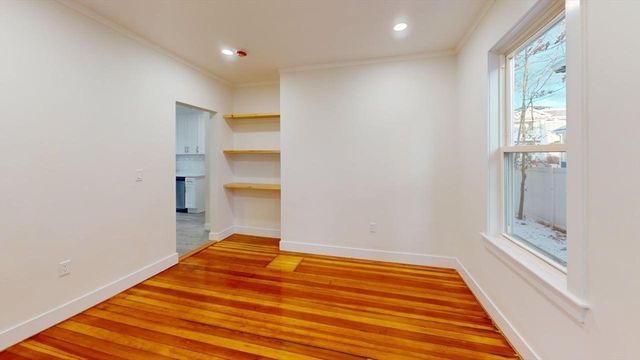 391 Linwood Ave 1, Newton, MA 02460