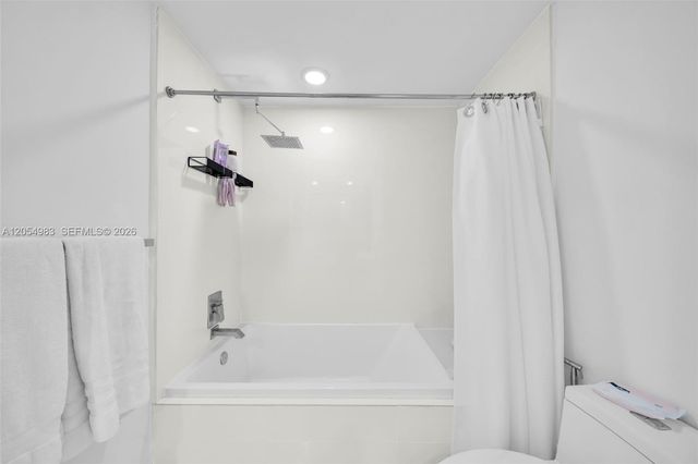 45 SW 9th Street 3909, Miami, FL 33130