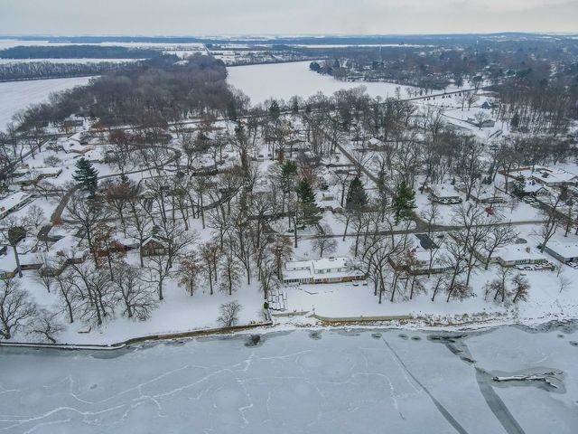 25 Elmwood Drive, Kankakee, IL 60901