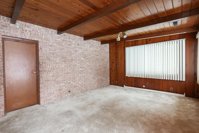 25 Elmwood Drive, Kankakee, IL 60901