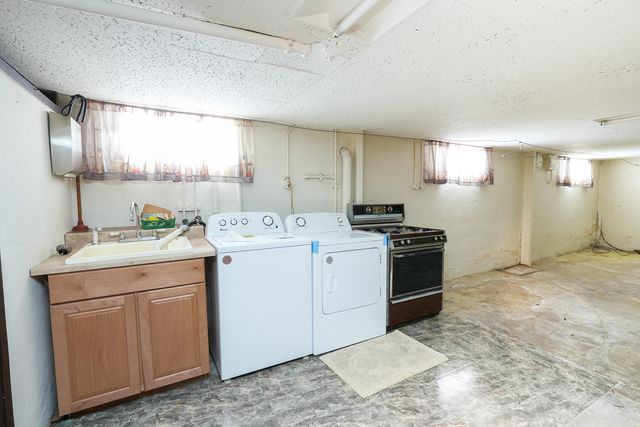 25 Elmwood Drive, Kankakee, IL 60901