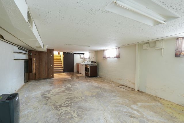 25 Elmwood Drive, Kankakee, IL 60901