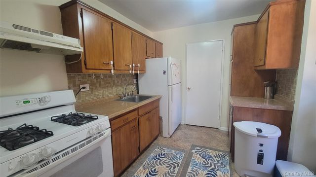 99-06 58 Avenue 2F, Corona, NY 11368