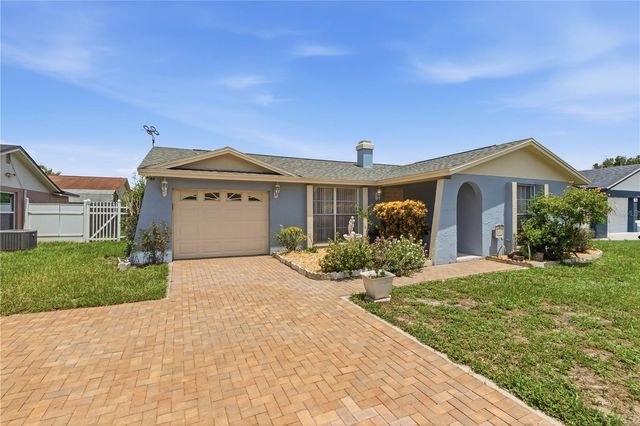 9704 SHALIMAR COURT, Tampa, FL 33615