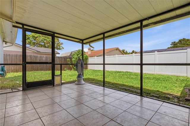 9704 SHALIMAR COURT, Tampa, FL 33615