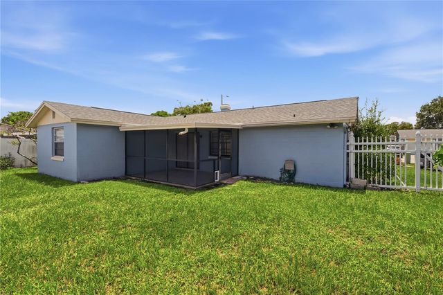 9704 SHALIMAR COURT, Tampa, FL 33615