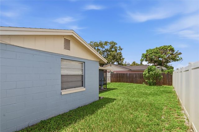 9704 SHALIMAR COURT, Tampa, FL 33615
