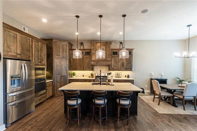 8777 Greeley Street, Lenexa, KS 66227