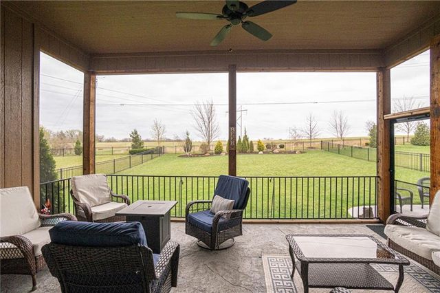 8777 Greeley Street, Lenexa, KS 66227