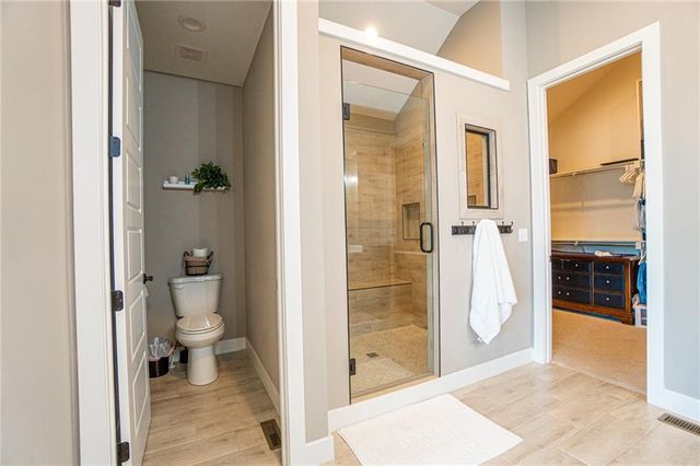 8777 Greeley Street, Lenexa, KS 66227