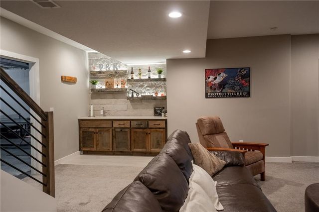8777 Greeley Street, Lenexa, KS 66227