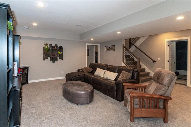 8777 Greeley Street, Lenexa, KS 66227
