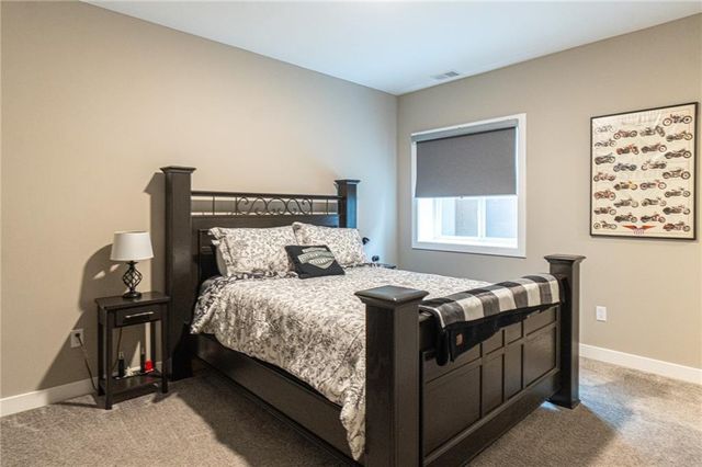 8777 Greeley Street, Lenexa, KS 66227