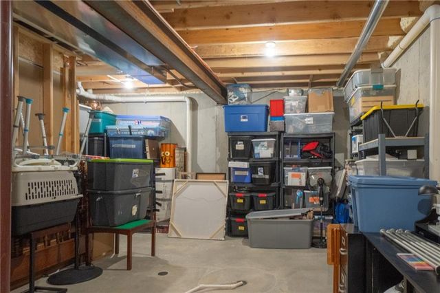8777 Greeley Street, Lenexa, KS 66227