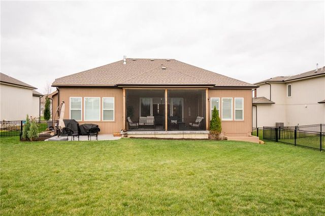 8777 Greeley Street, Lenexa, KS 66227