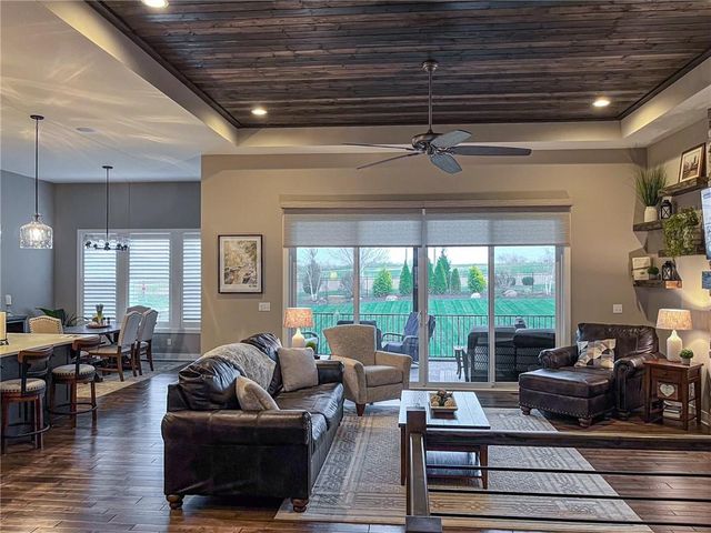 8777 Greeley Street, Lenexa, KS 66227