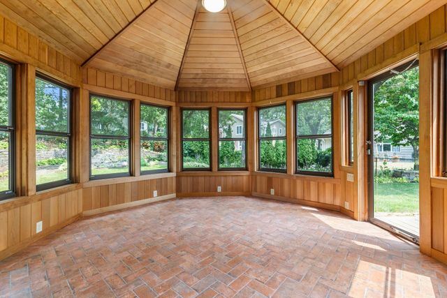6820 Harold Avenue, Golden Valley, MN 55427
