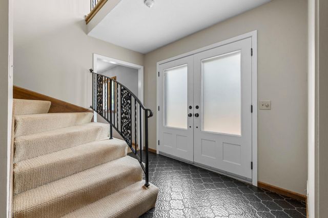 6820 Harold Avenue, Golden Valley, MN 55427