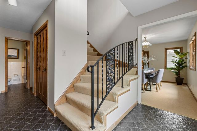 6820 Harold Avenue, Golden Valley, MN 55427