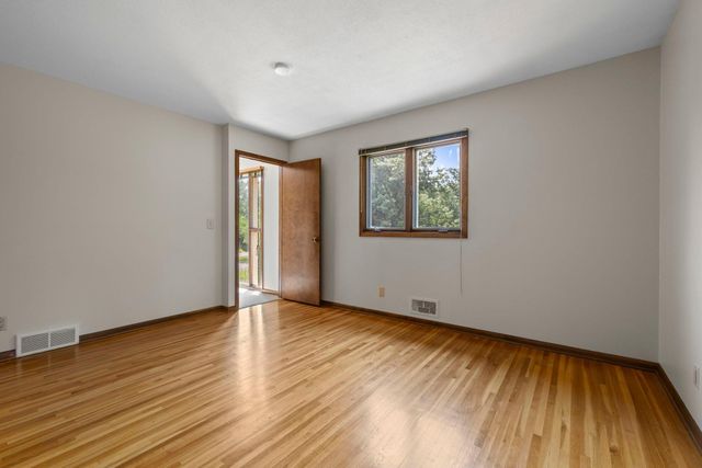 6820 Harold Avenue, Golden Valley, MN 55427