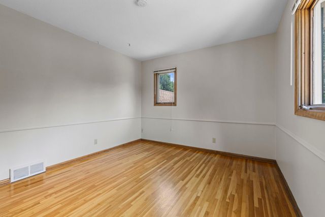 6820 Harold Avenue, Golden Valley, MN 55427