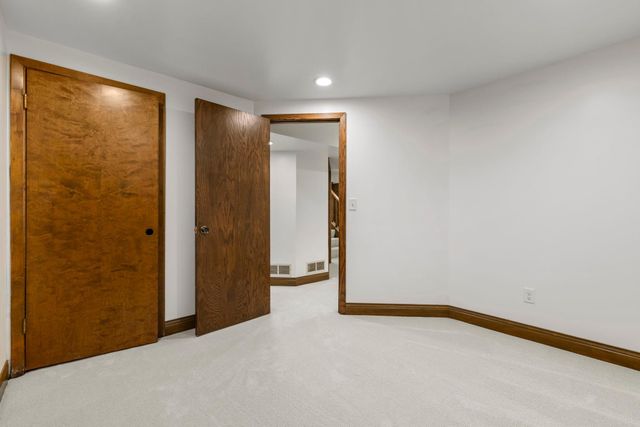 6820 Harold Avenue, Golden Valley, MN 55427