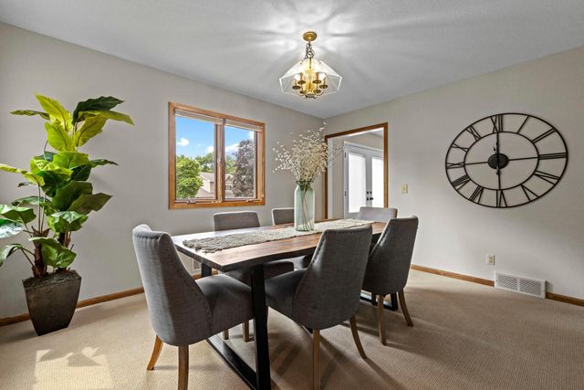 6820 Harold Avenue, Golden Valley, MN 55427