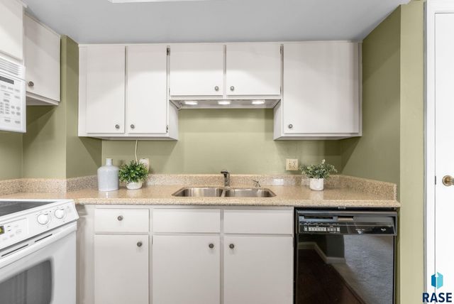 2505 S Kiwanis Ave Avenue 343, Sioux Falls, SD 57105