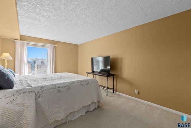 2505 S Kiwanis Ave Avenue 343, Sioux Falls, SD 57105