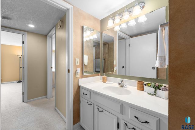 2505 S Kiwanis Ave Avenue 343, Sioux Falls, SD 57105