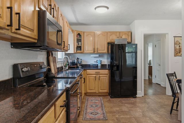 2235 Weona Dr, Nashville, TN 37214