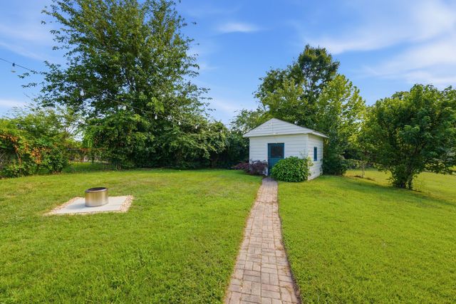 2235 Weona Dr, Nashville, TN 37214