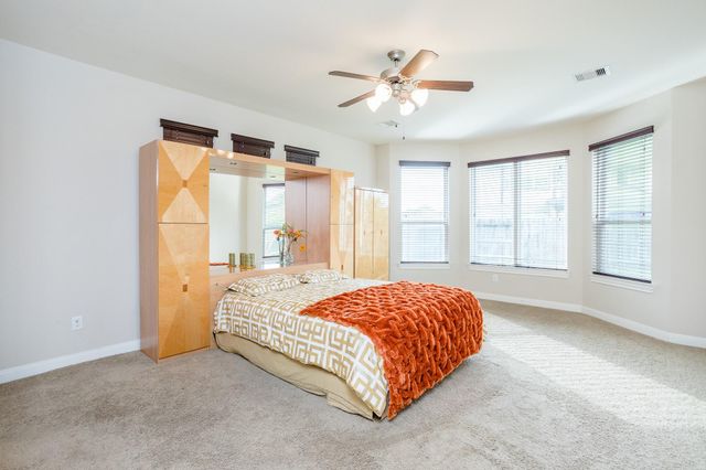 4622 Regal Shadow Lane, Sugar Land, TX 77479