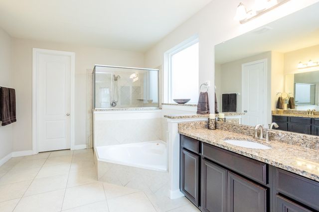 4622 Regal Shadow Lane, Sugar Land, TX 77479