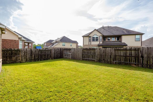 4622 Regal Shadow Lane, Sugar Land, TX 77479