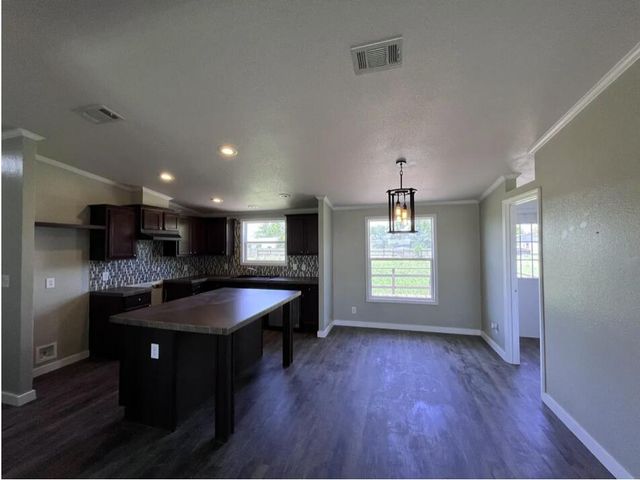 107 Grant Street, Smyer, TX 79367